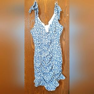 Chic V Neck Tie Shoulder Ruffle Hem Dress